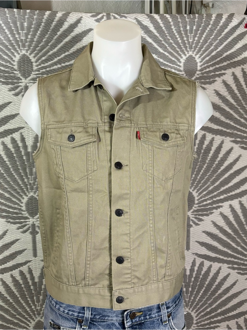 Levi’s Cut Off Denim Vest Youth XL Khaki Green Trucker Grunge